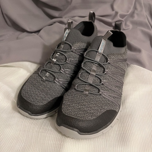 EUC Skechers Women's Dual Lite Gray Sneakers Size 7.5 Wide - Picture 10 of 13